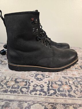 UGG Hannen TL Boots Black Waterproof Leather Shearling Lined Men's Size 13